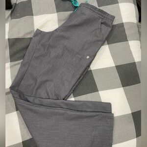 Size Medium Figs Yola Skinny Scrub Pants